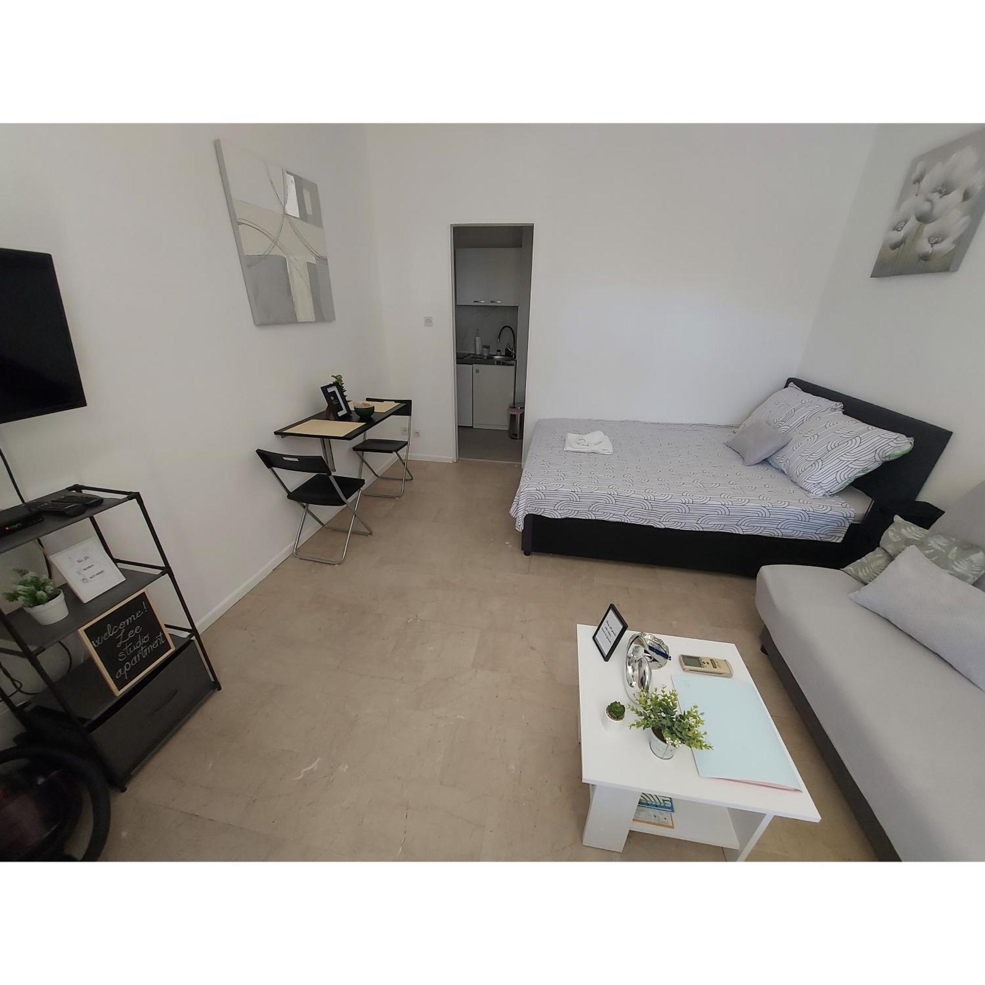 Studio Apartment Lee Split Luaran gambar